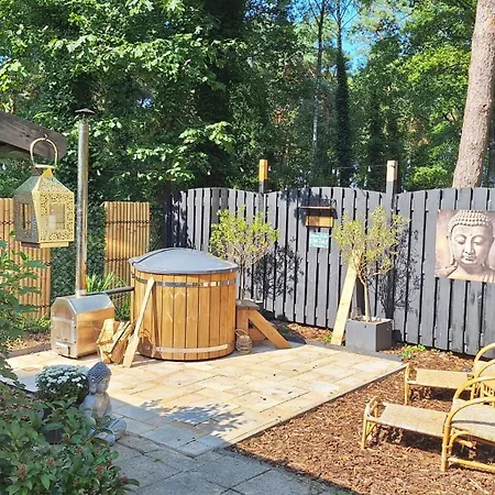 ホリデーパーク Boself 4pers Met Hottub