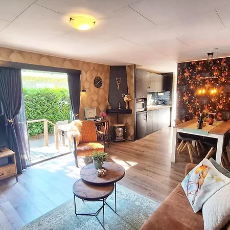 Boself 4pers Met Hottub Πάρκο διακοπών Diessen