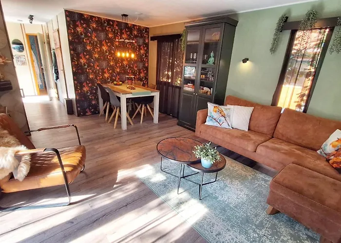 Boself 4pers Met Hottub Semesterpark