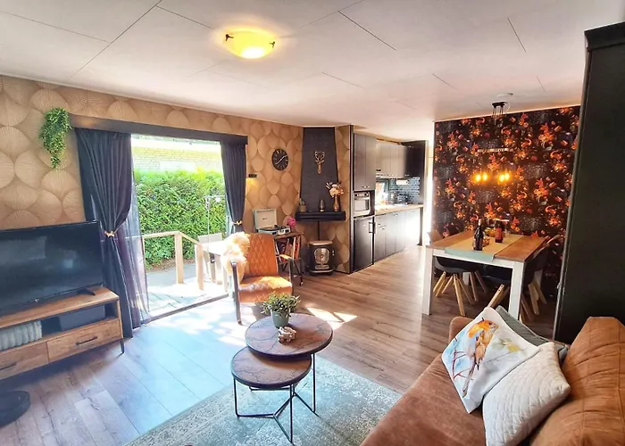 Boself 4pers Met Hottub Semesterpark Diessen