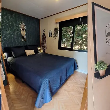 Πάρκο διακοπών Boself 4pers Met Hottub